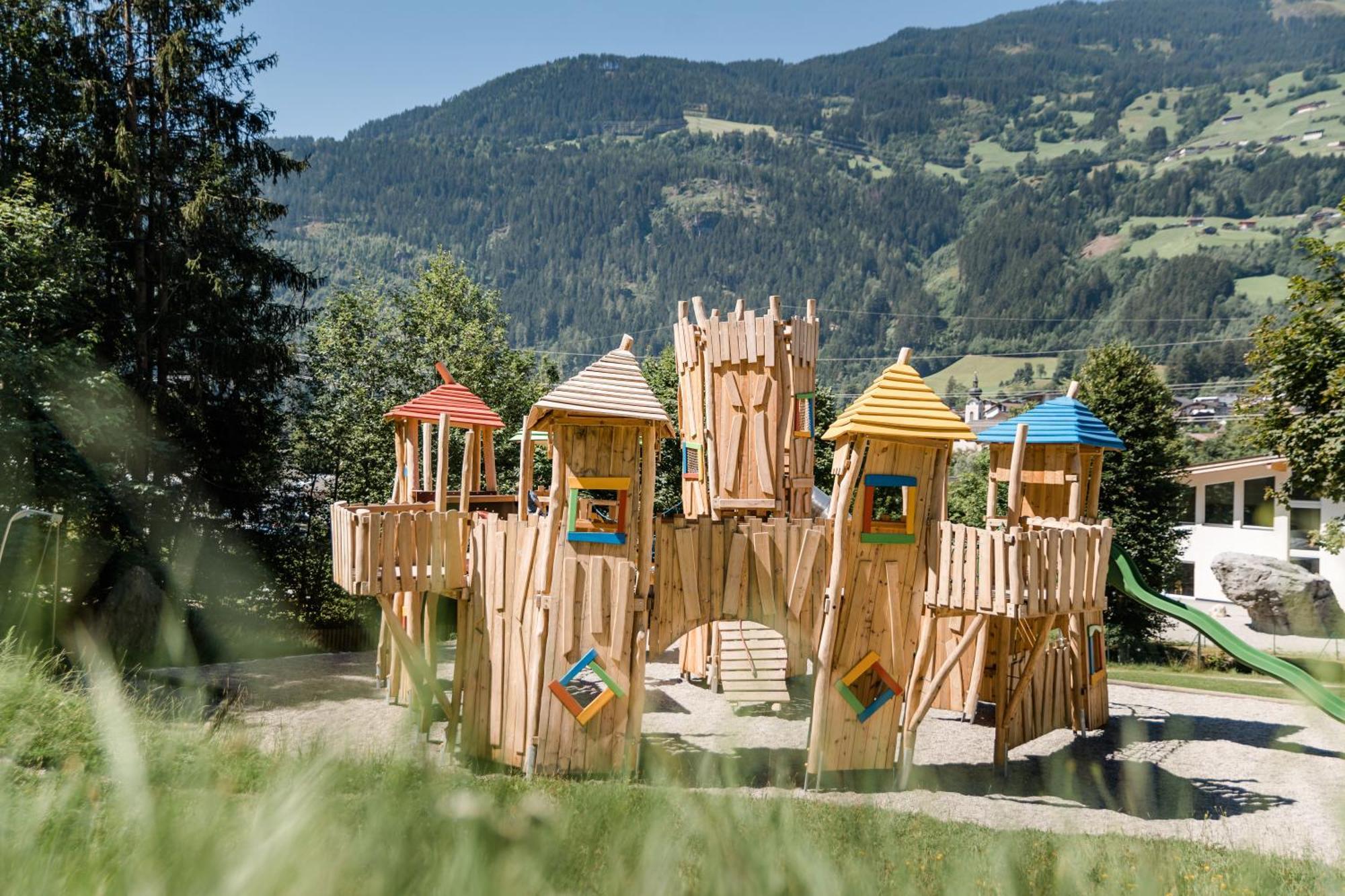 Chalet - Direkt Am 5 Sterne Campingplatz Aufenfeld Im Zillertal Mit Hallenbad Und Sauna Aschau Im Zillertal Exterior photo