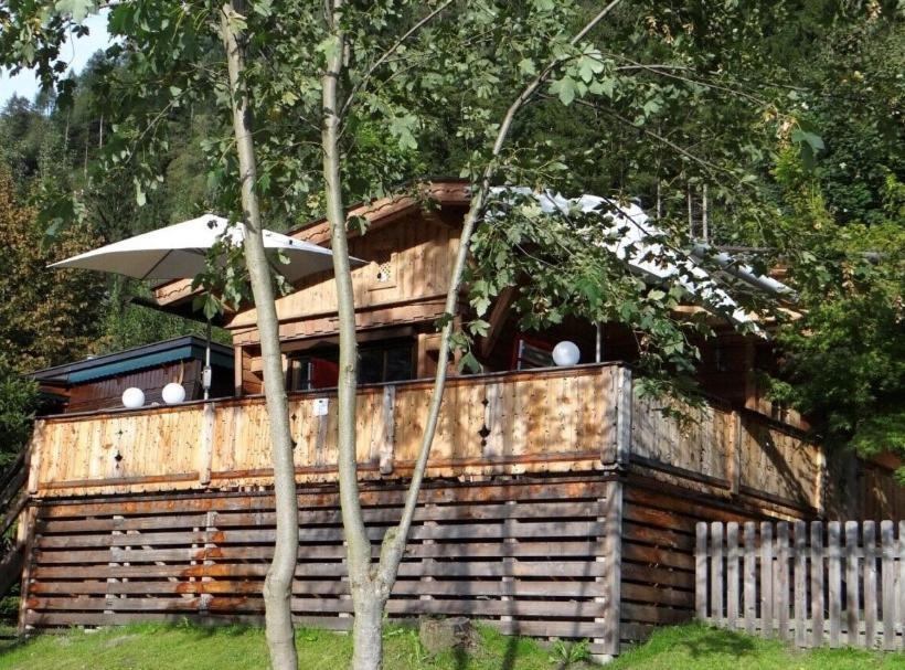 Chalet - Direkt Am 5 Sterne Campingplatz Aufenfeld Im Zillertal Mit Hallenbad Und Sauna Aschau Im Zillertal Exterior photo